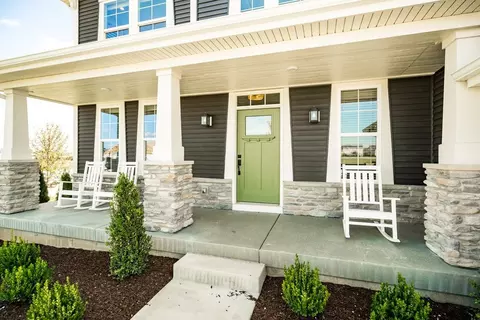 Exterior - 3801 Circollo Dr, Covington, KY 41017 photo 10 of 34