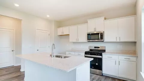 Kitchen - 1797 Jacko Ln, Circleville, OH 43113 photo 1 of 7