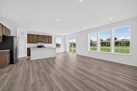 Living - 565 Arye Dr, Elgin, IL 60124 photo 1 of 1