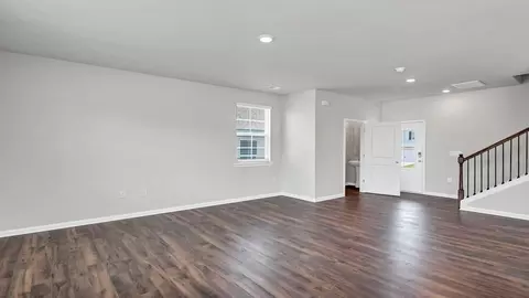 Living - 511 Lancashire Ln, Irmo, SC 29063 photo 3 of 3