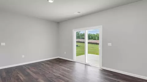 Living - 511 Lancashire Ln, Irmo, SC 29063 photo 2 of 3