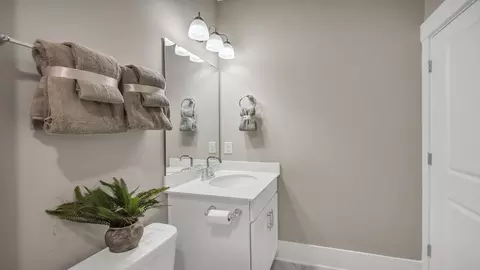 Bath - 511 Lancashire Ln, Irmo, SC 29063 photo 8 of 11