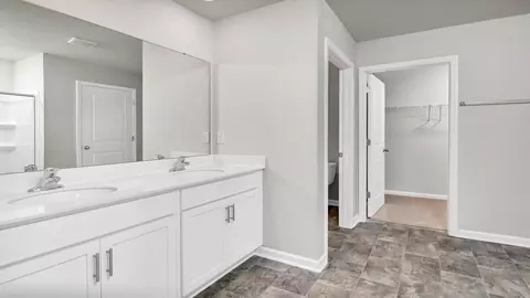 Bath - 511 Lancashire Ln, Irmo, SC 29063 photo 4 of 11