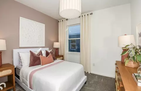 Bedroom - 16918 Canary Trl, Parrish, FL 34219 photo 3 of 4