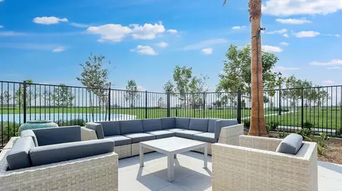 View/Area - 2802 Bottas Privado, Ontario, CA 91762 photo 3 of 9