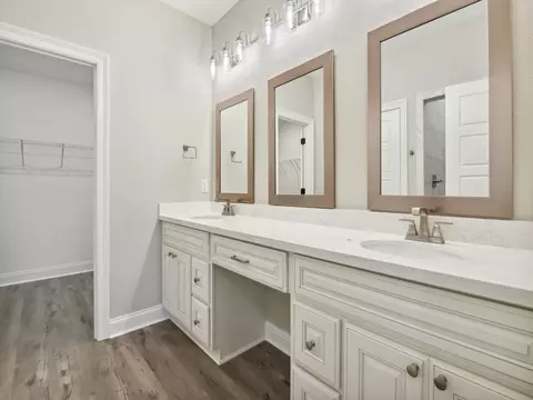 13532 Garland Rd, Ocean Springs, MS 39564