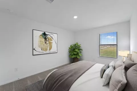 Bedroom - 16418 Cedarveil Ct, Conroe, TX 77302 photo 3 of 5