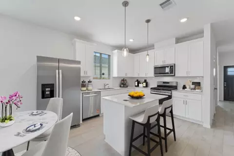 Kitchen - 16418 Cedarveil Ct, Conroe, TX 77302 photo 1 of 2