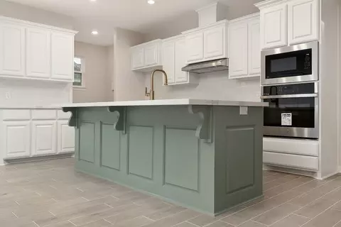 Kitchen - 6508 Anaqua Loop, Mcallen, TX 78504 photo 10 of 16