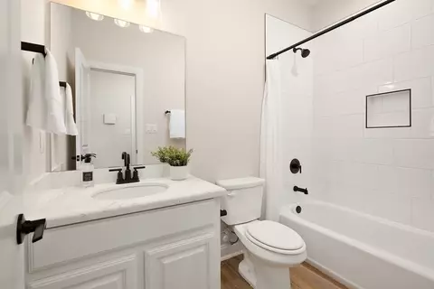 Bath - 6508 Anaqua Loop, Mcallen, TX 78504 photo 6 of 6