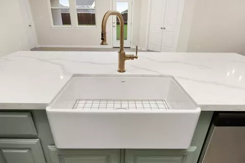 Kitchen - 6508 Anaqua Loop, Mcallen, TX 78504 photo 6 of 16