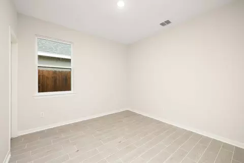 Bedroom - 6508 Anaqua Loop, Mcallen, TX 78504 photo 2 of 8