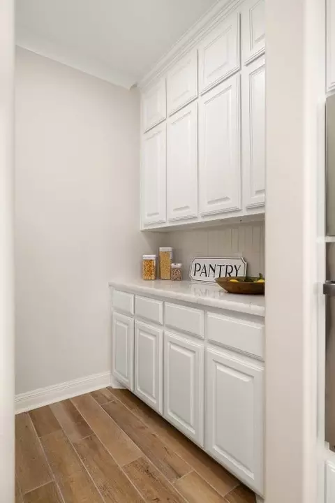 Kitchen - 6508 Anaqua Loop, Mcallen, TX 78504 photo 15 of 16