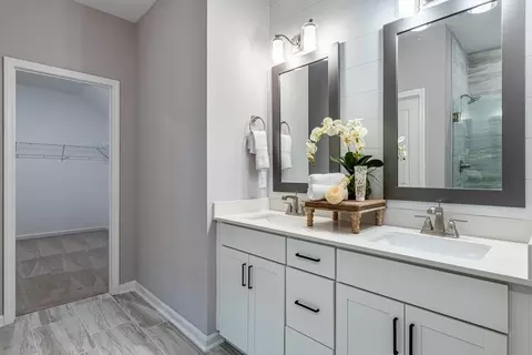 Bath - 1012 Prominence Dr, Durham, NC 27712 photo 3 of 13