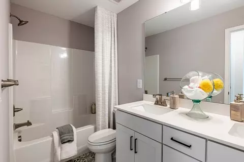 Bath - 1012 Prominence Dr, Durham, NC 27712 photo 2 of 13