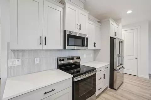 18301 NE 14th St, Vancouver, WA 98684