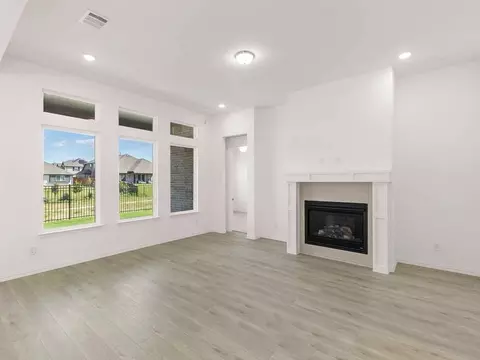 Living - 2109 Tupelo Trl, Argyle, TX 76226 photo 2 of 4