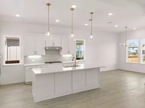 Kitchen - 2109 Tupelo Trl, Argyle, TX 76226 photo 4 of 7