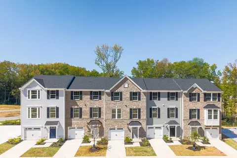 7327 Marino Ct, Charlotte, NC 28212