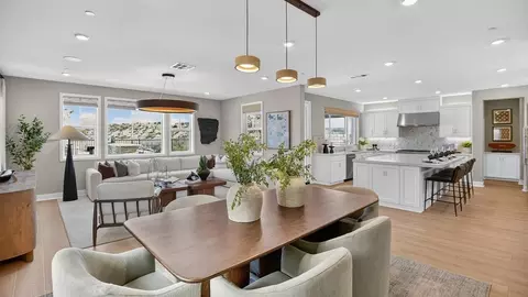 Dining - 27985 Plateau Ter, Valencia, CA 91381 photo 2 of 2