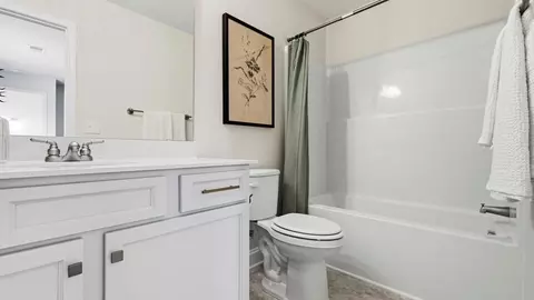 Bath - 479 Adhurst Dr, Enoree, SC 29335 photo 2 of 5