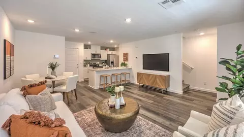 974 Desert Spruce St, Las Vegas, NV 89107