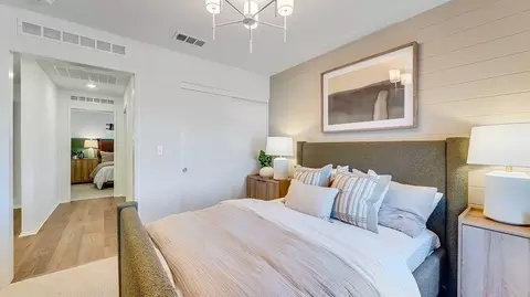 Bedroom - 14371 Aurora Ct, Hesperia, CA 92344 photo 4 of 6