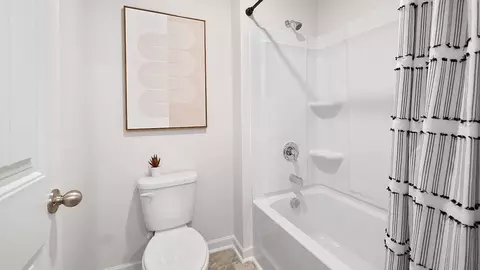 Bath - 8171 Coldstream Dr, Fairburn, GA 30213 photo 8 of 8