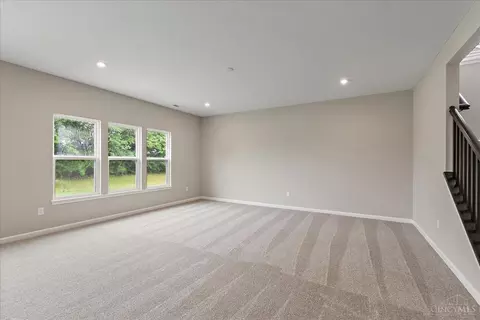 Living - 7863 Horizon Bnd, Morrow, OH 45152 photo 1 of 11