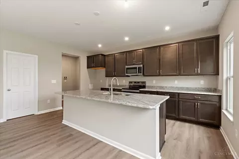 Kitchen - 7863 Horizon Bnd, Morrow, OH 45152 photo 1 of 11