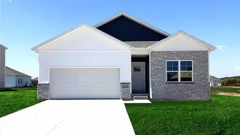 3210 Downer Dr, Coralville, IA 52241