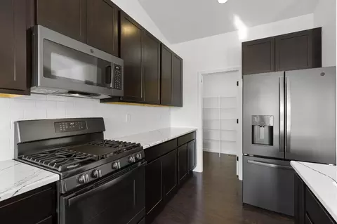Kitchen - 10245 Spokane Dr, Affton, MO 63123 photo 18 of 18