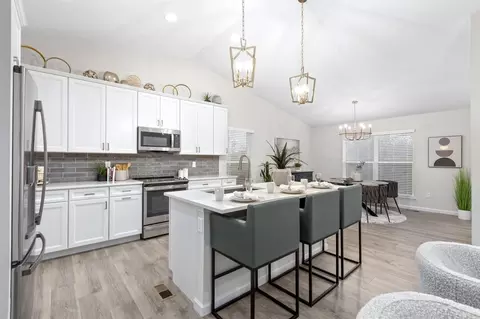 Kitchen - 10245 Spokane Dr, Affton, MO 63123 photo 10 of 18