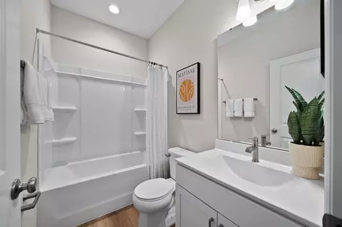 Bath - 10245 Spokane Dr, Affton, MO 63123 photo 1 of 13