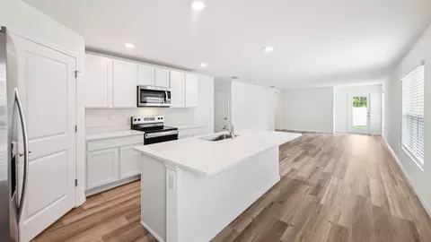 Kitchen - 4428 SW 69th St, Ocala, FL 34474 photo 2 of 8