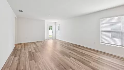 Living - 4428 SW 69th St, Ocala, FL 34474 photo 1 of 3