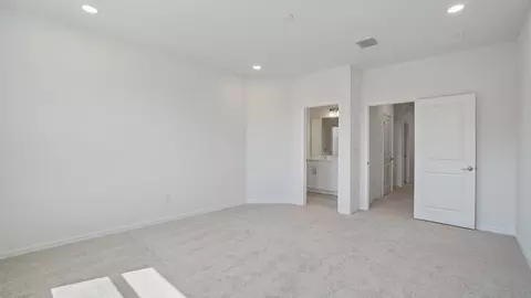 Bedroom - 619 Silver Stream Ct, Brandon, FL 33511 photo 3 of 10