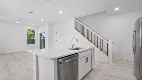 Other - 619 Silver Stream Ct, Brandon, FL 33511 photo 4 of 13