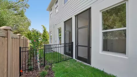 Exterior - 619 Silver Stream Ct, Brandon, FL 33511 photo 4 of 12
