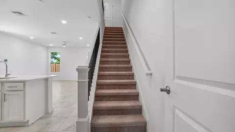 Entry Way - 619 Silver Stream Ct, Brandon, FL 33511 photo 1 of 4