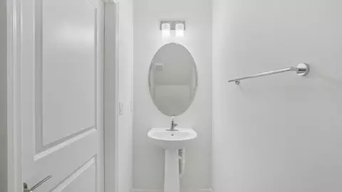 Bath - 619 Silver Stream Ct, Brandon, FL 33511 photo 1 of 4