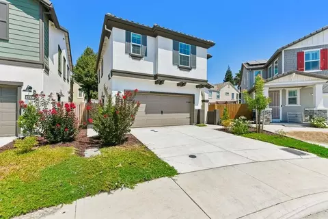 8841 J Sheehan St, Elk Grove, CA 95624