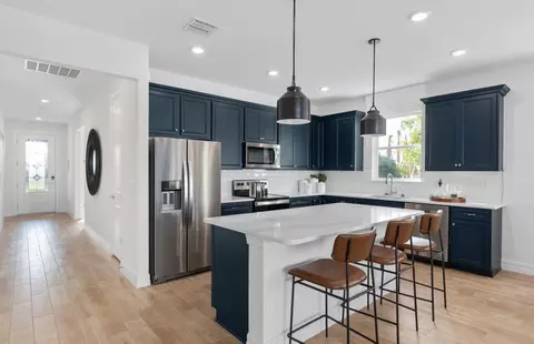 Kitchen - 1430 Ridge Tree Dr, Ormond Beach, FL 32174 photo 3 of 8