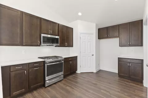 Kitchen - 1146 Bloomfield Dr, Eureka, MO 63025 photo 2 of 3