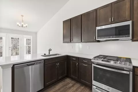 Kitchen - 1146 Bloomfield Dr, Eureka, MO 63025 photo 3 of 3
