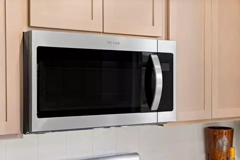 Kitchen - 248 Feathers St, Jarrell, TX 76537 photo 6 of 10