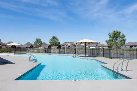 Exterior - 2825 E Northampton St, Broken Arrow, OK 74014 photo 11 of 14