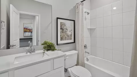 Bath - 1922 Calmshade Dr, Celina, TX 75009 photo 4 of 6
