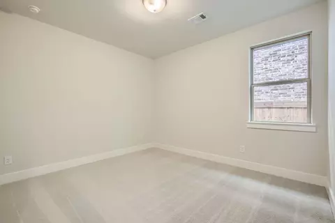 Bedroom - 1809 Hillside Stroll Dr, Lavon, TX 75166 photo 5 of 17