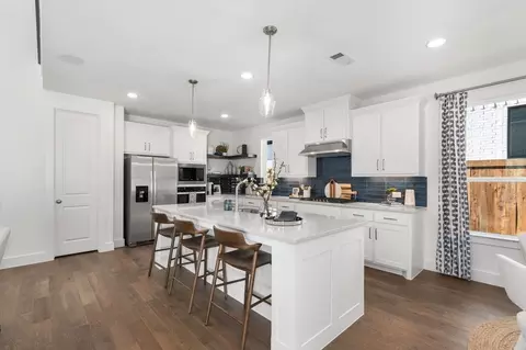 Kitchen - 1809 Hillside Stroll Dr, Lavon, TX 75166 photo 5 of 7